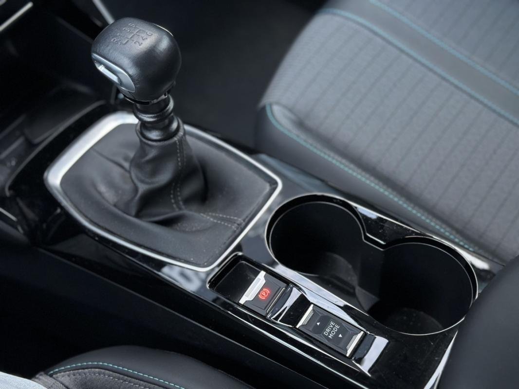 Peugeot 208 - Photo 24