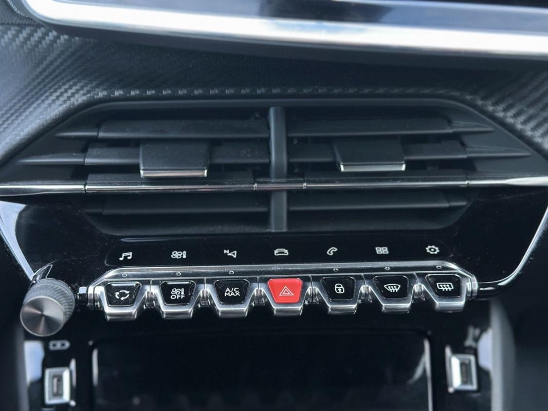 Peugeot 208 - Photo 30
