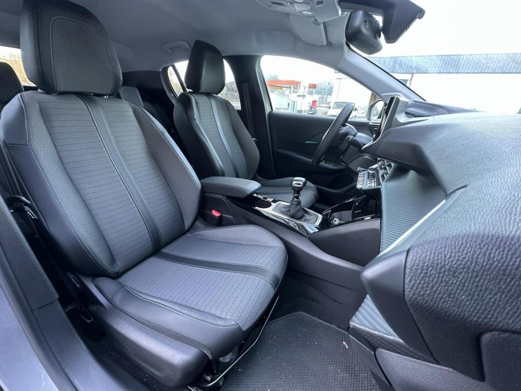 Peugeot 208 - Photo 31