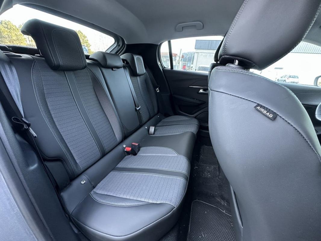 Peugeot 208 - Photo 32