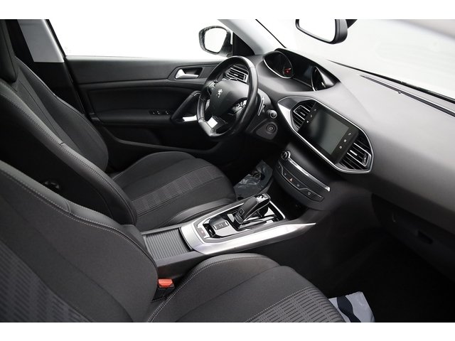 Peugeot 308 - Photo 18