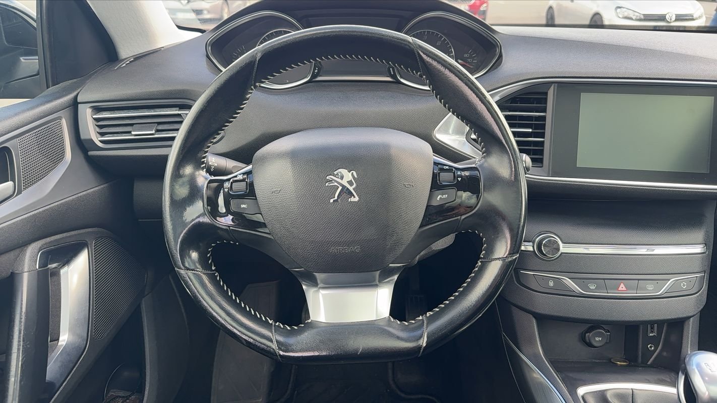 Peugeot 308 SW - Photo 22