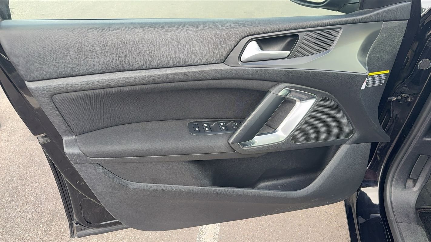 Peugeot 308 SW - Photo 7