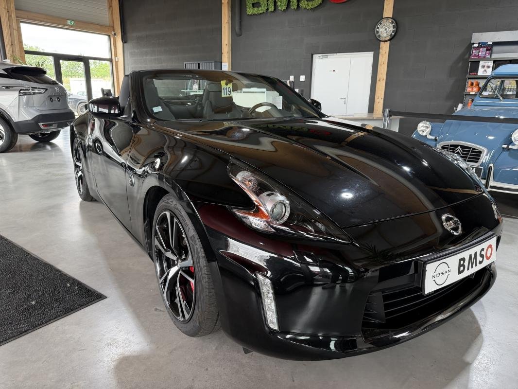 Nissan 370Z - Photo 3