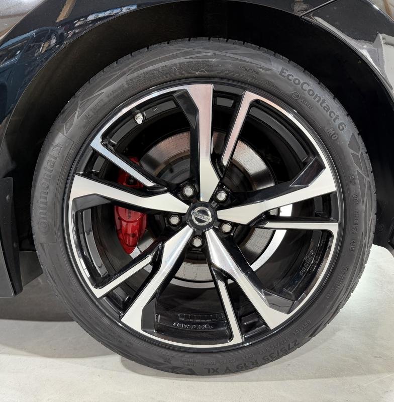 Nissan 370Z - Photo 8