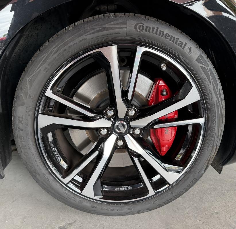 Nissan 370Z - Photo 10