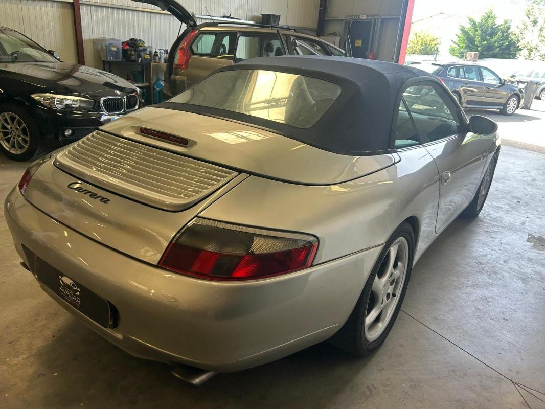 Porsche 911 - Photo 6