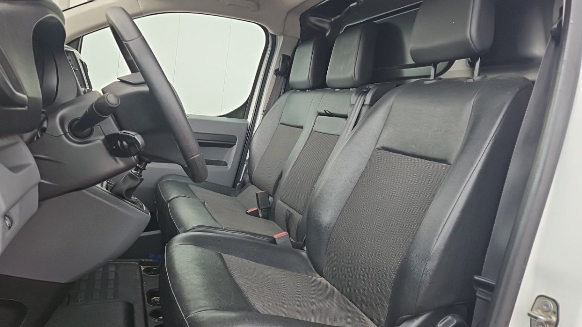 Peugeot Expert - Photo 17