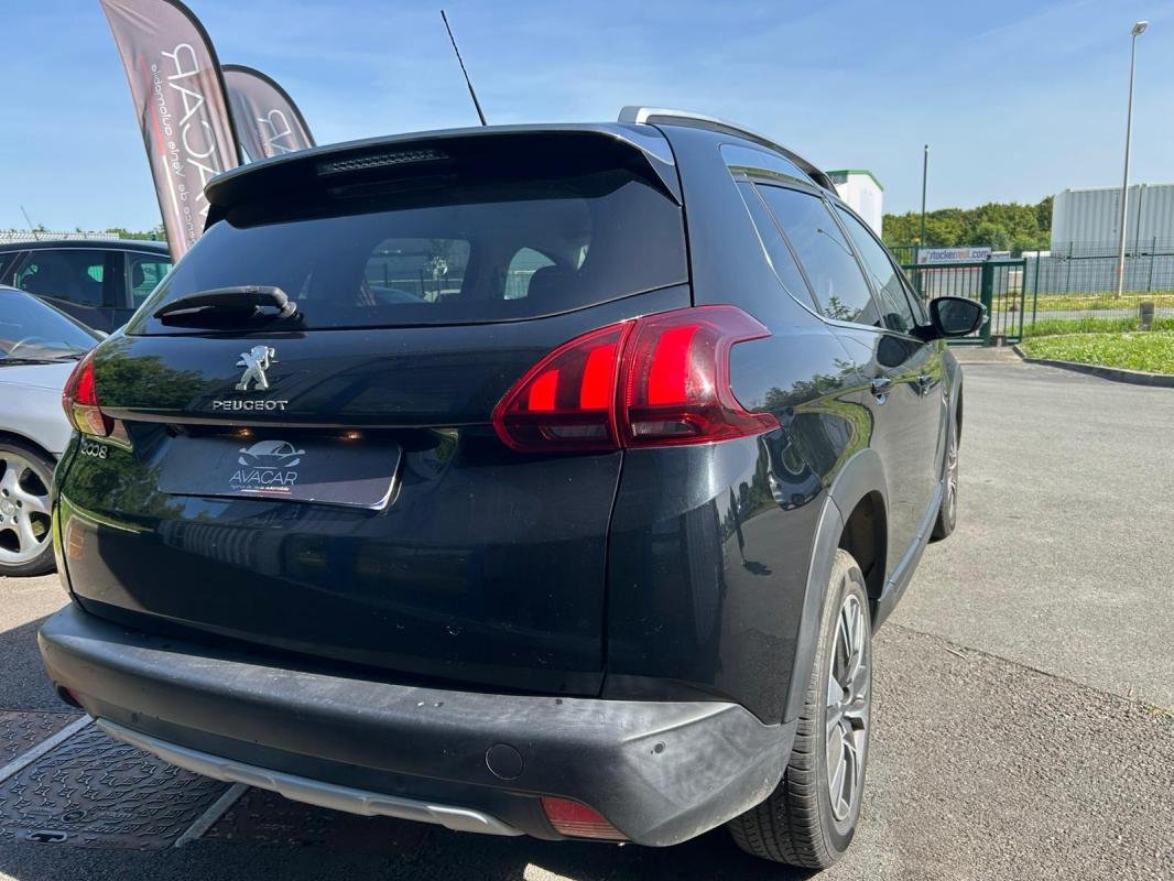 Peugeot 2008 - Photo 2