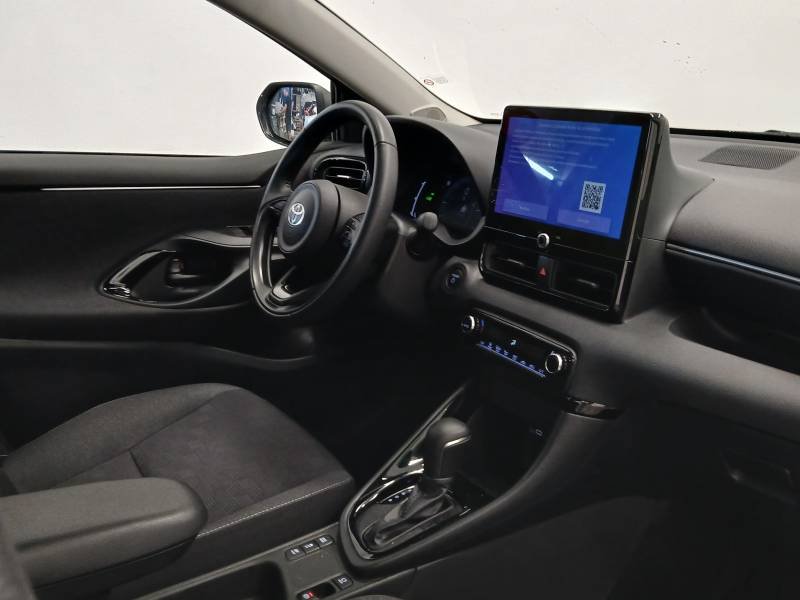 Toyota Yaris - Photo 12