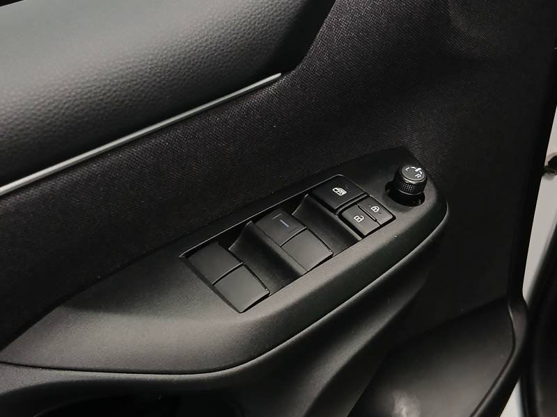 Toyota Yaris - Photo 15