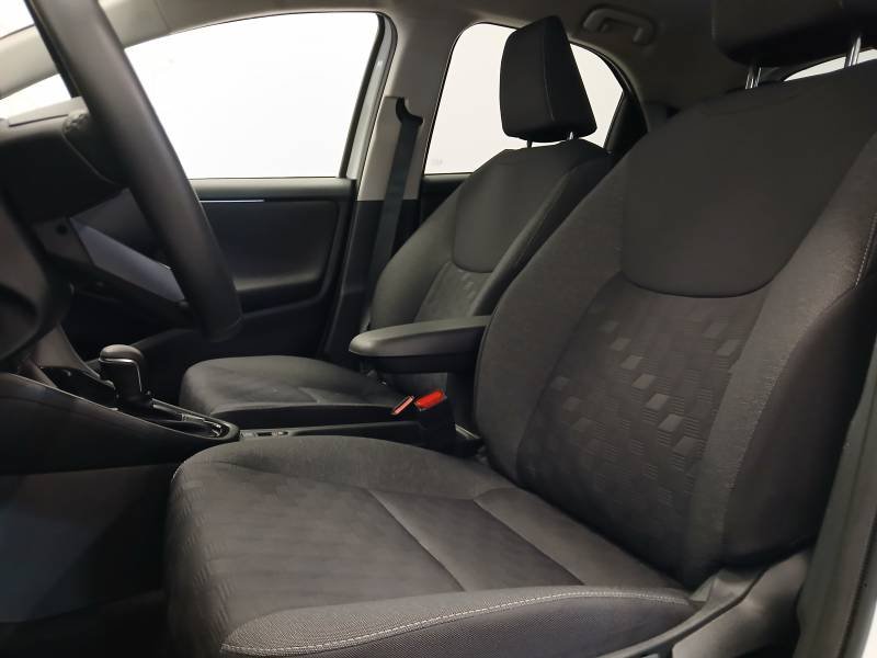 Toyota Yaris - Photo 16