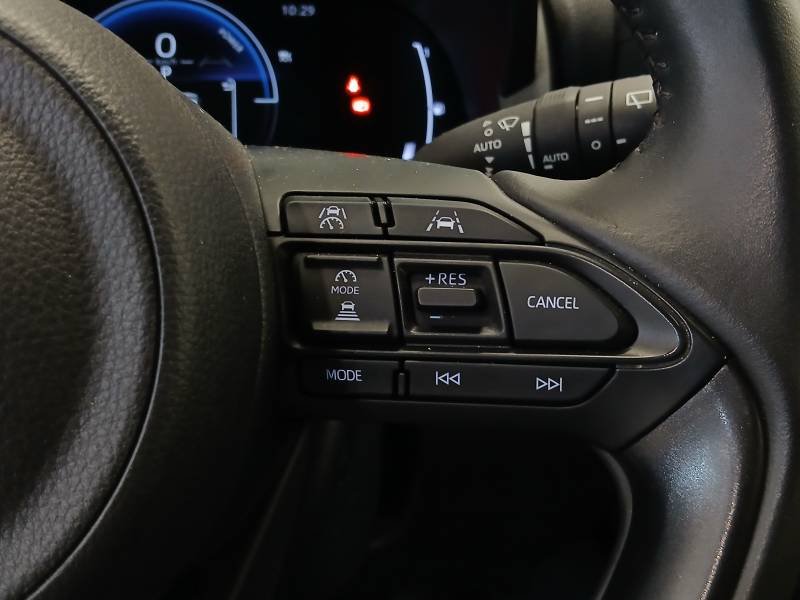 Toyota Yaris - Photo 18