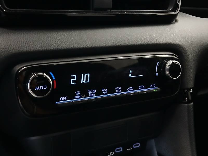 Toyota Yaris - Photo 25