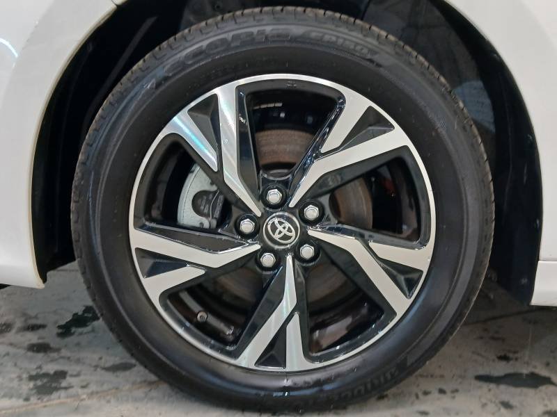 Toyota Yaris - Photo 9