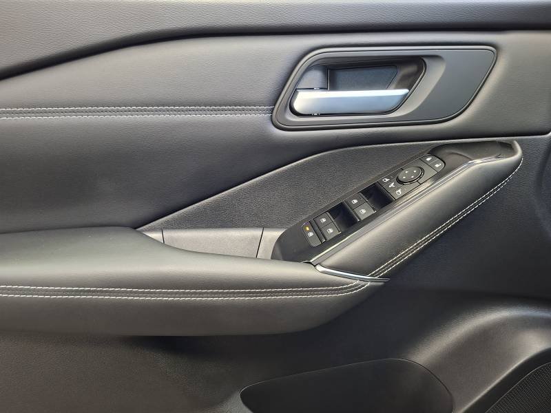 Nissan Qashqai - Photo 24