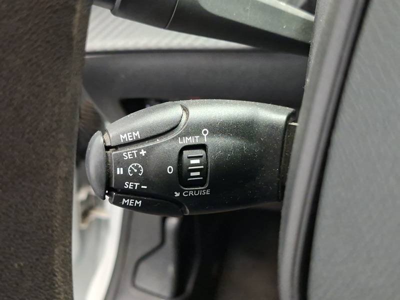 Peugeot 208 affaire - Photo 20