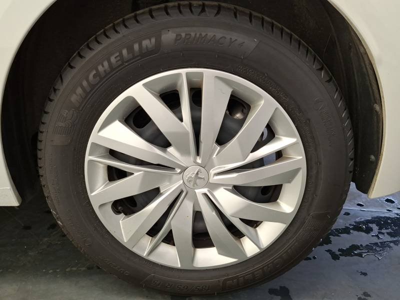 Peugeot 208 affaire - Photo 29