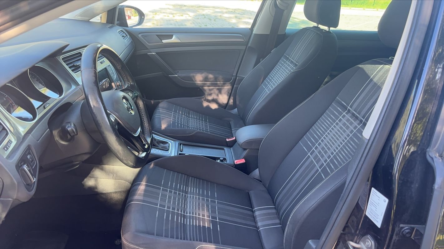 Volkswagen Golf - Photo 26