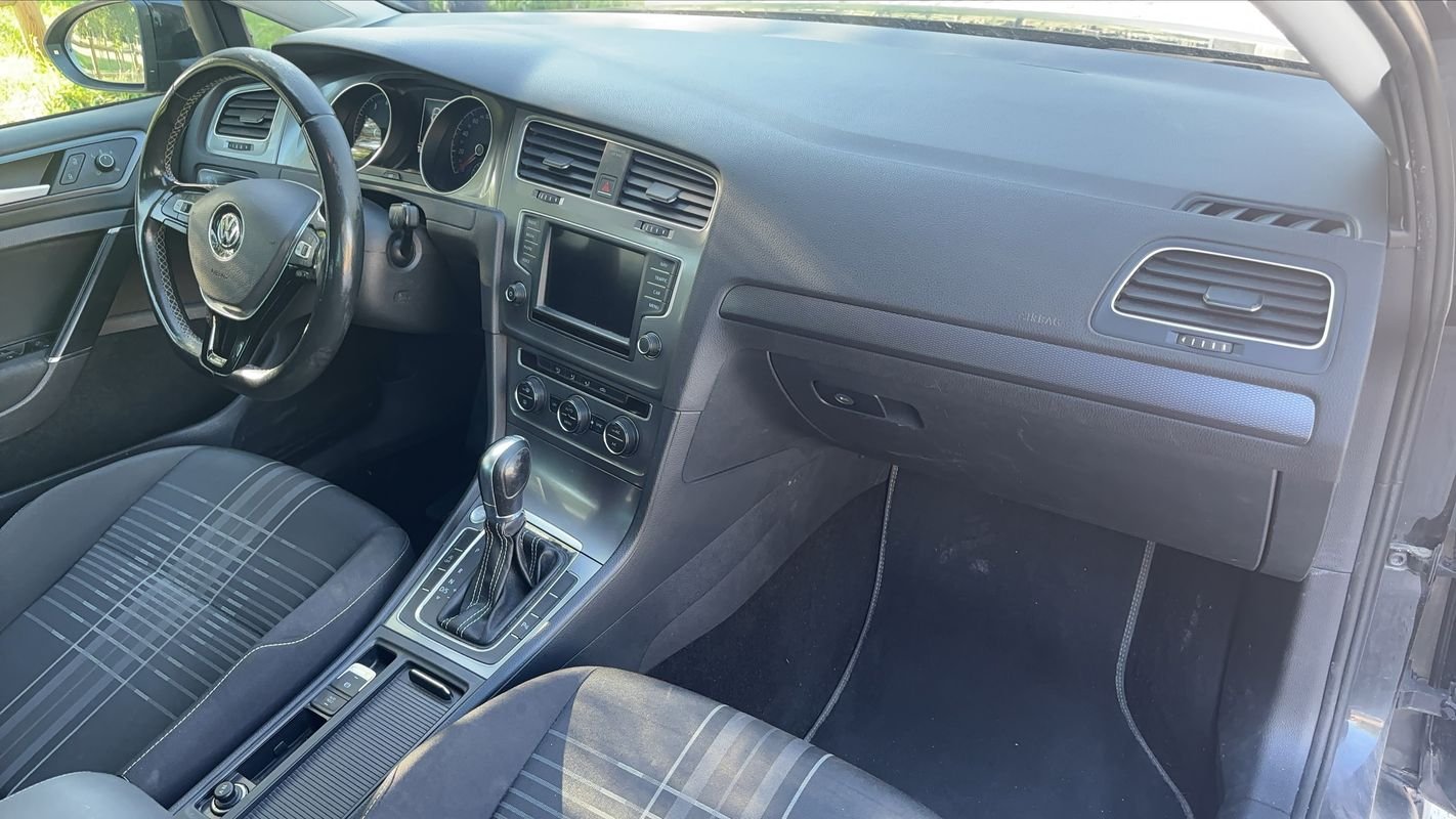 Volkswagen Golf - Photo 10