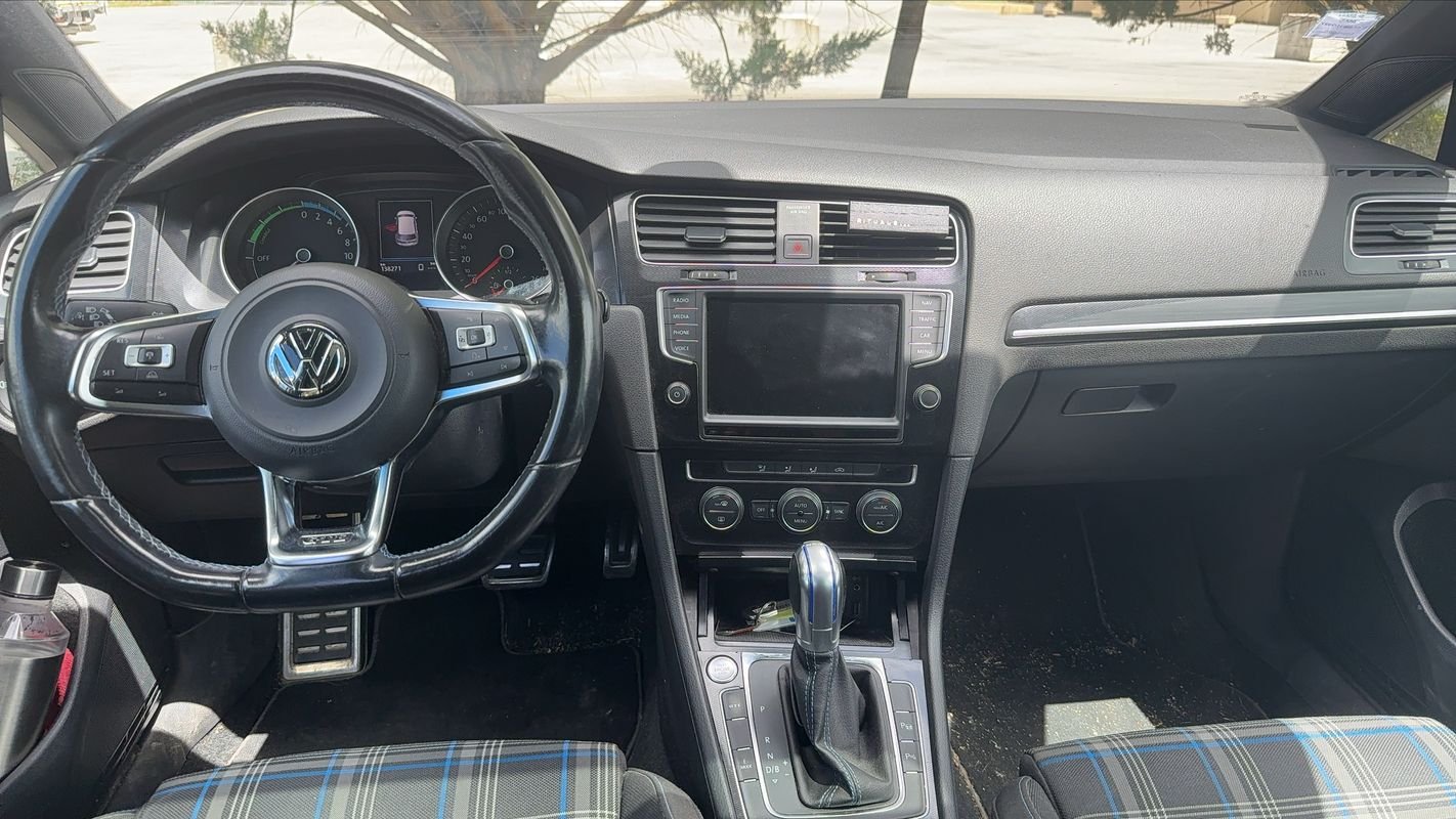 Volkswagen Golf - Photo 11