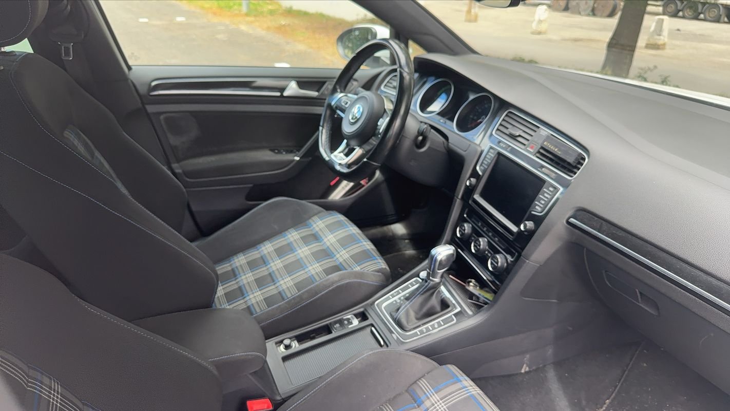 Volkswagen Golf - Photo 10