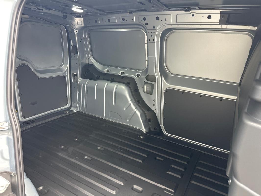 Ford Transit Connect - Photo 11