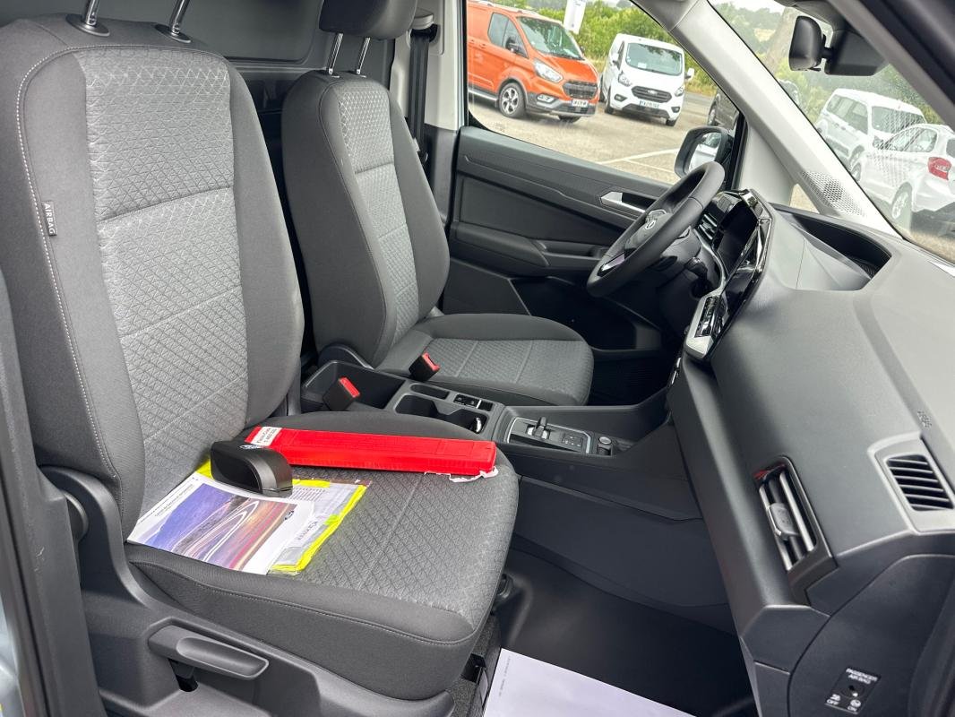 Ford Transit Connect - Photo 12