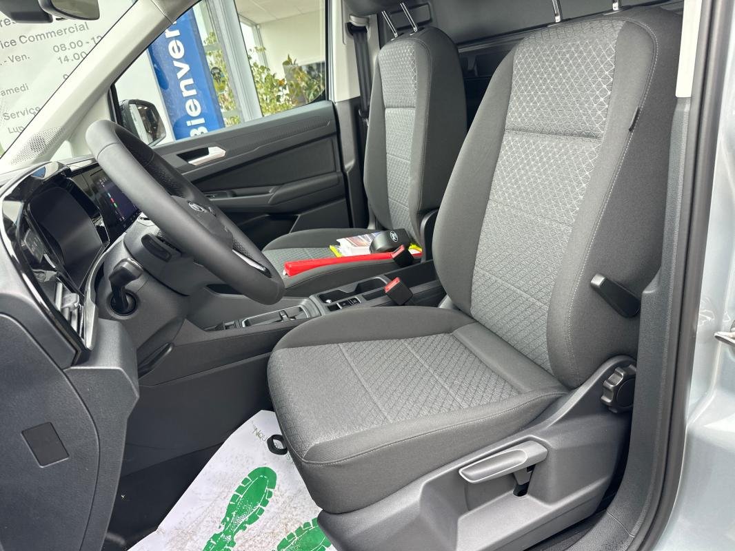 Ford Transit Connect - Photo 15