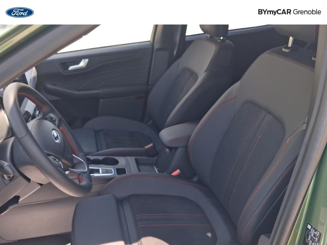 Ford Kuga - Photo 11
