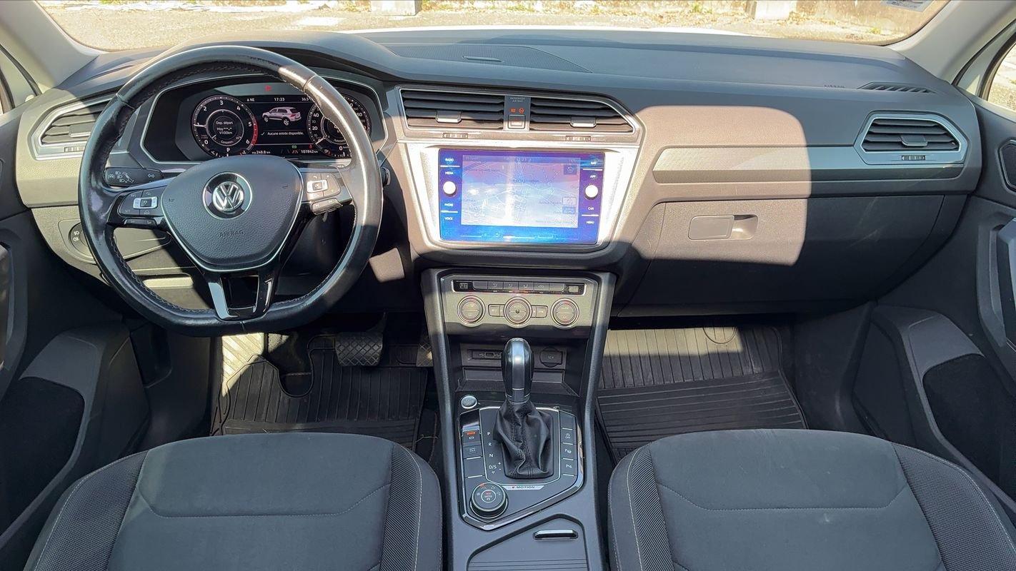 Volkswagen Tiguan - Photo 11