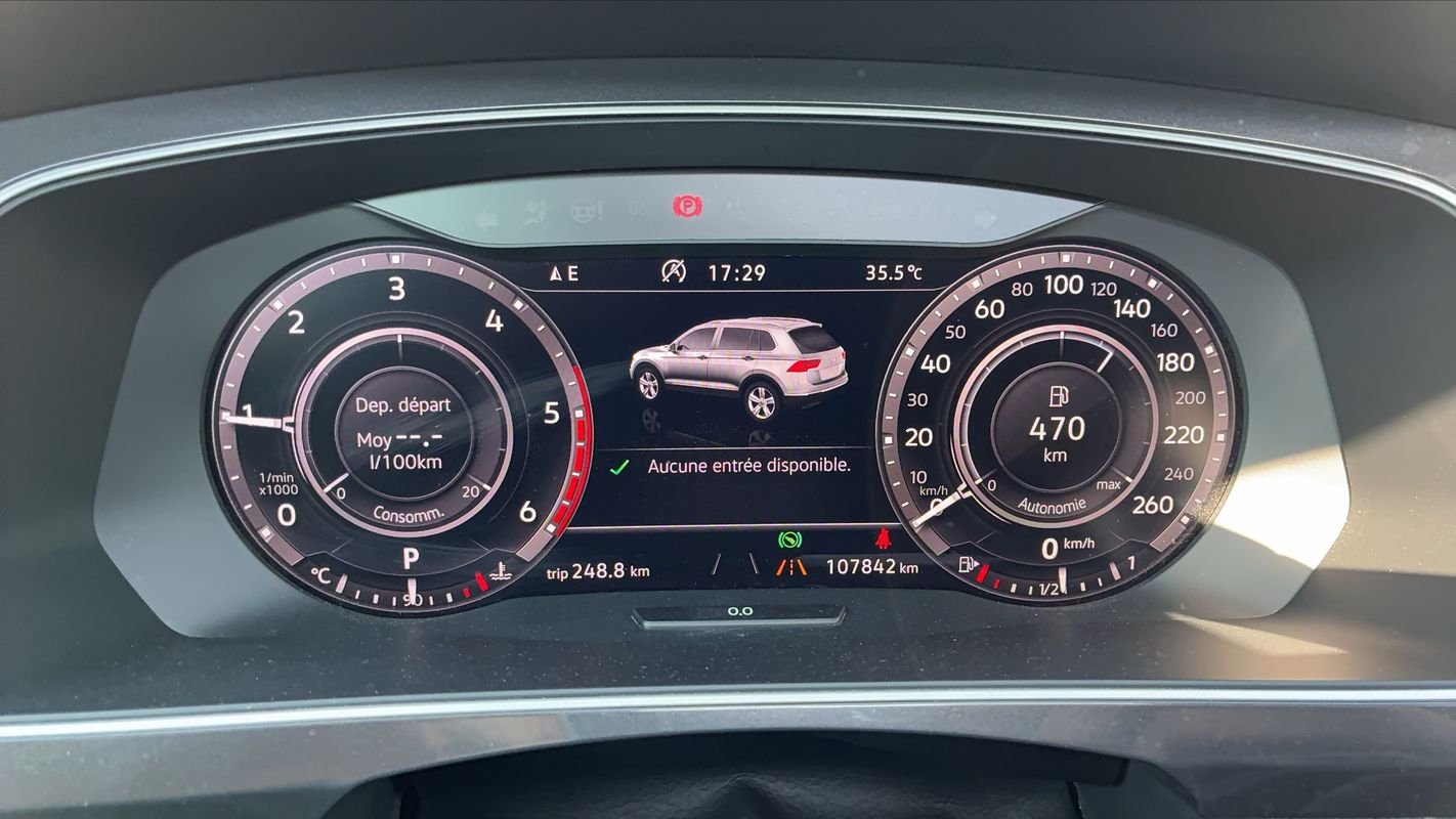 Volkswagen Tiguan - Photo 12
