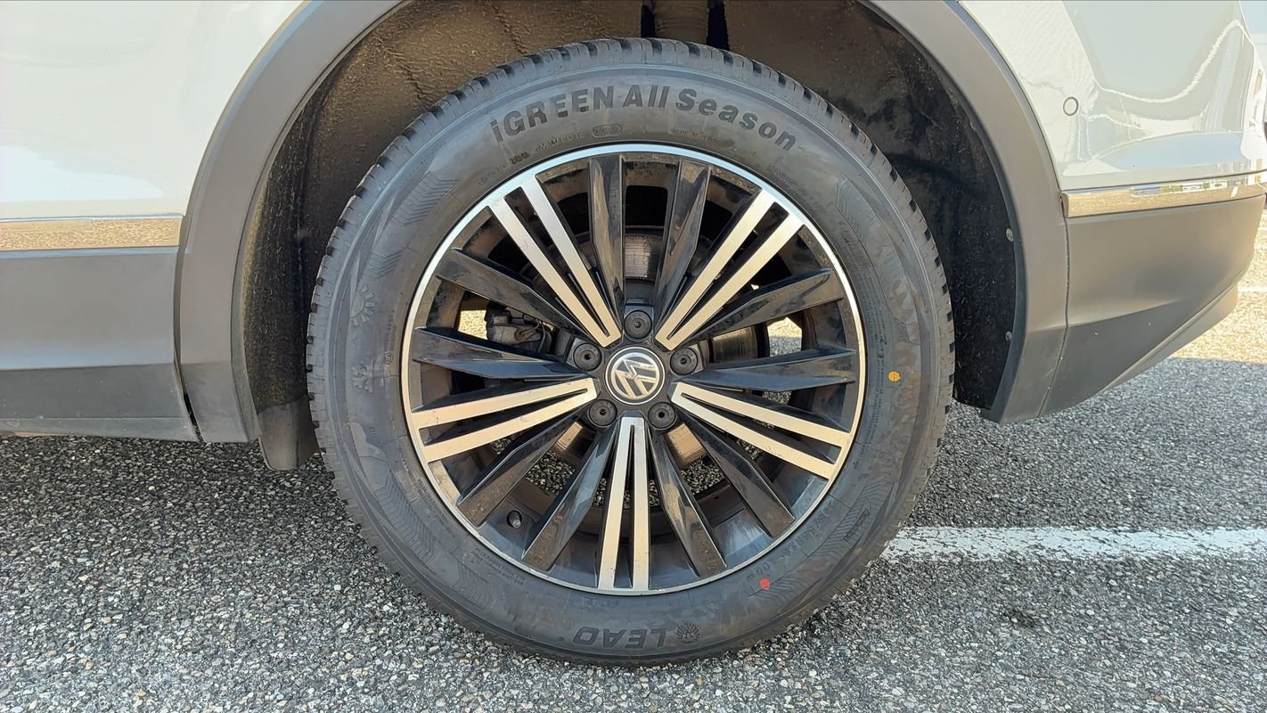 Volkswagen Tiguan - Photo 19