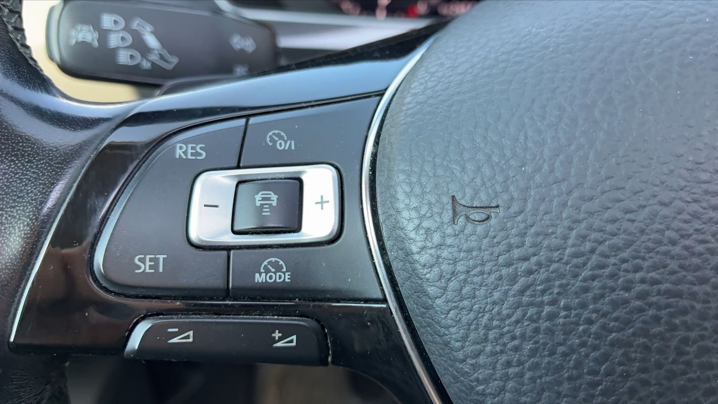 Volkswagen Tiguan - Photo 23