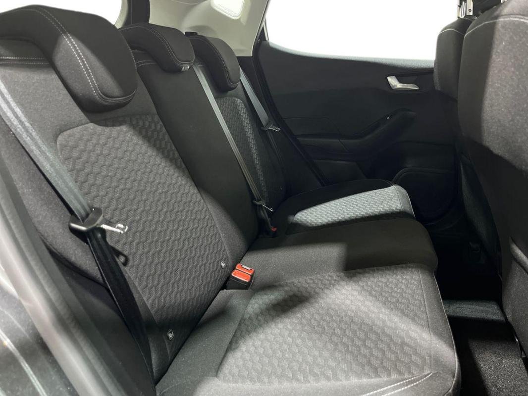 Ford Fiesta - Photo 23