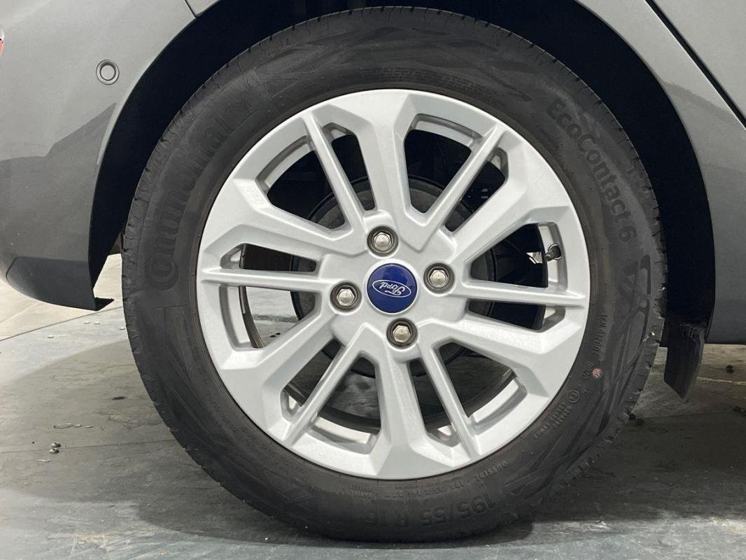 Ford Fiesta - Photo 28
