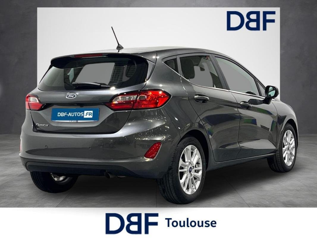 Ford Fiesta - Photo 5