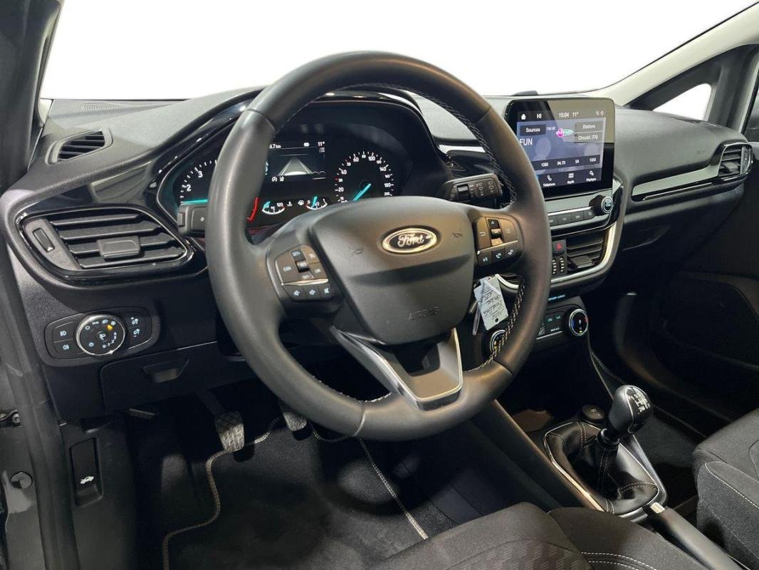 Ford Fiesta - Photo 9