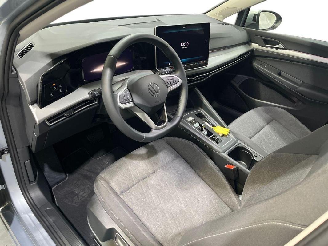 Volkswagen Golf - Photo 9