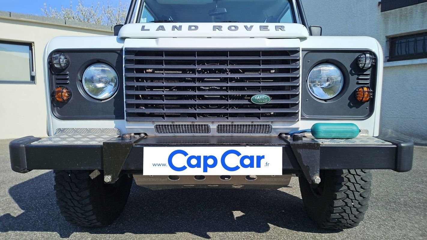Land Rover Defender - Photo 20
