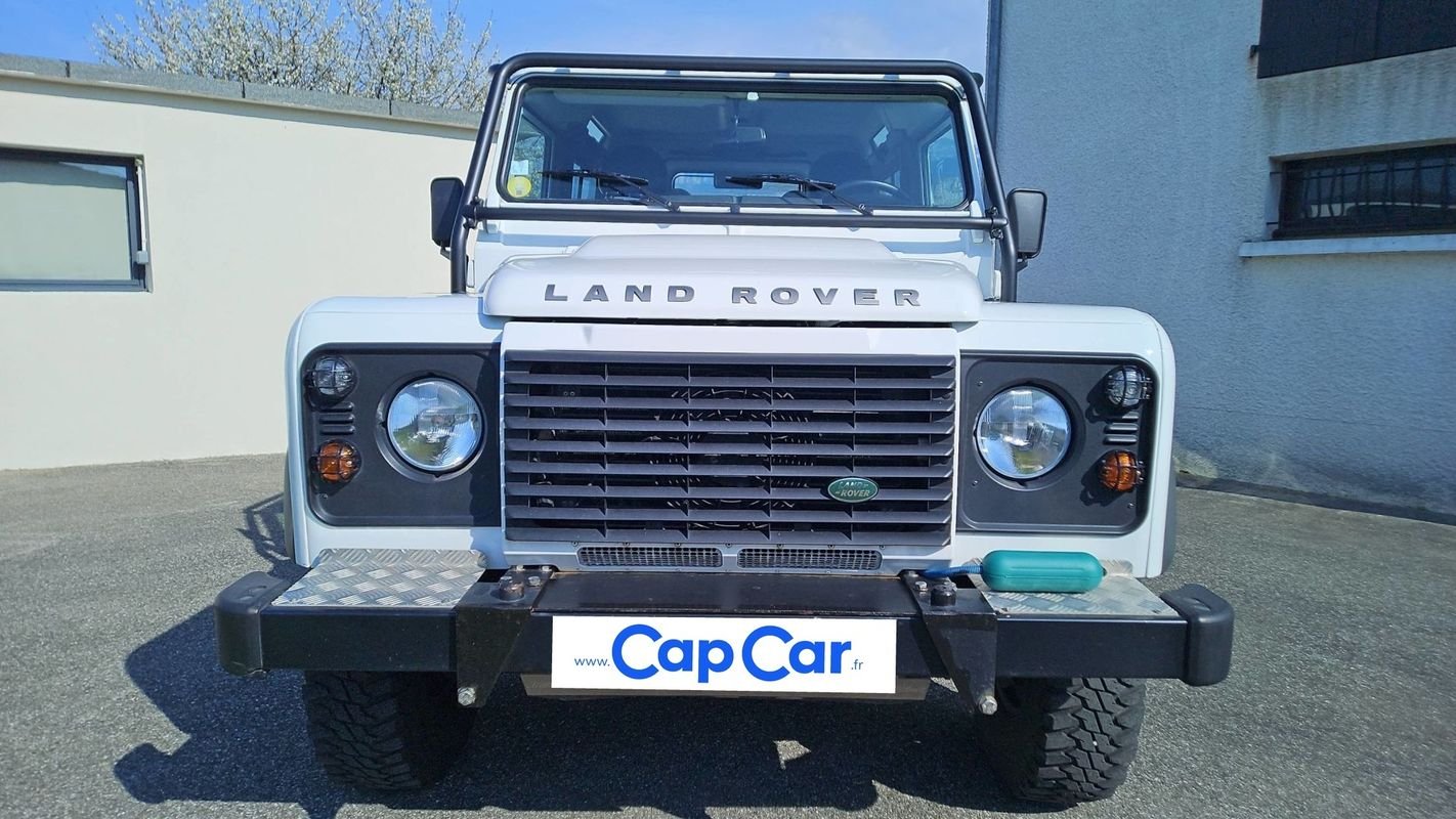 Land Rover Defender - Photo 5