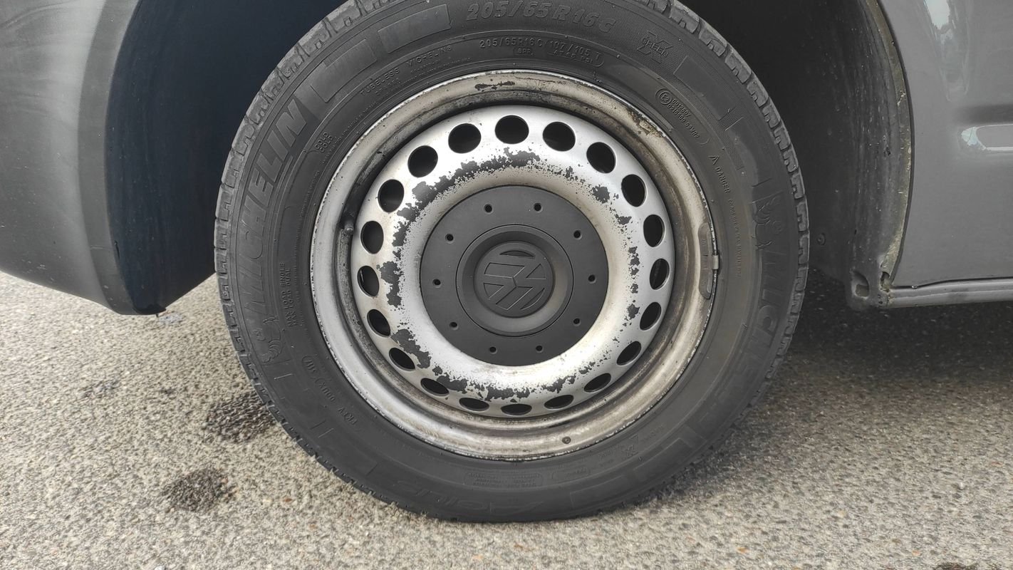Volkswagen Transporter - Photo 18