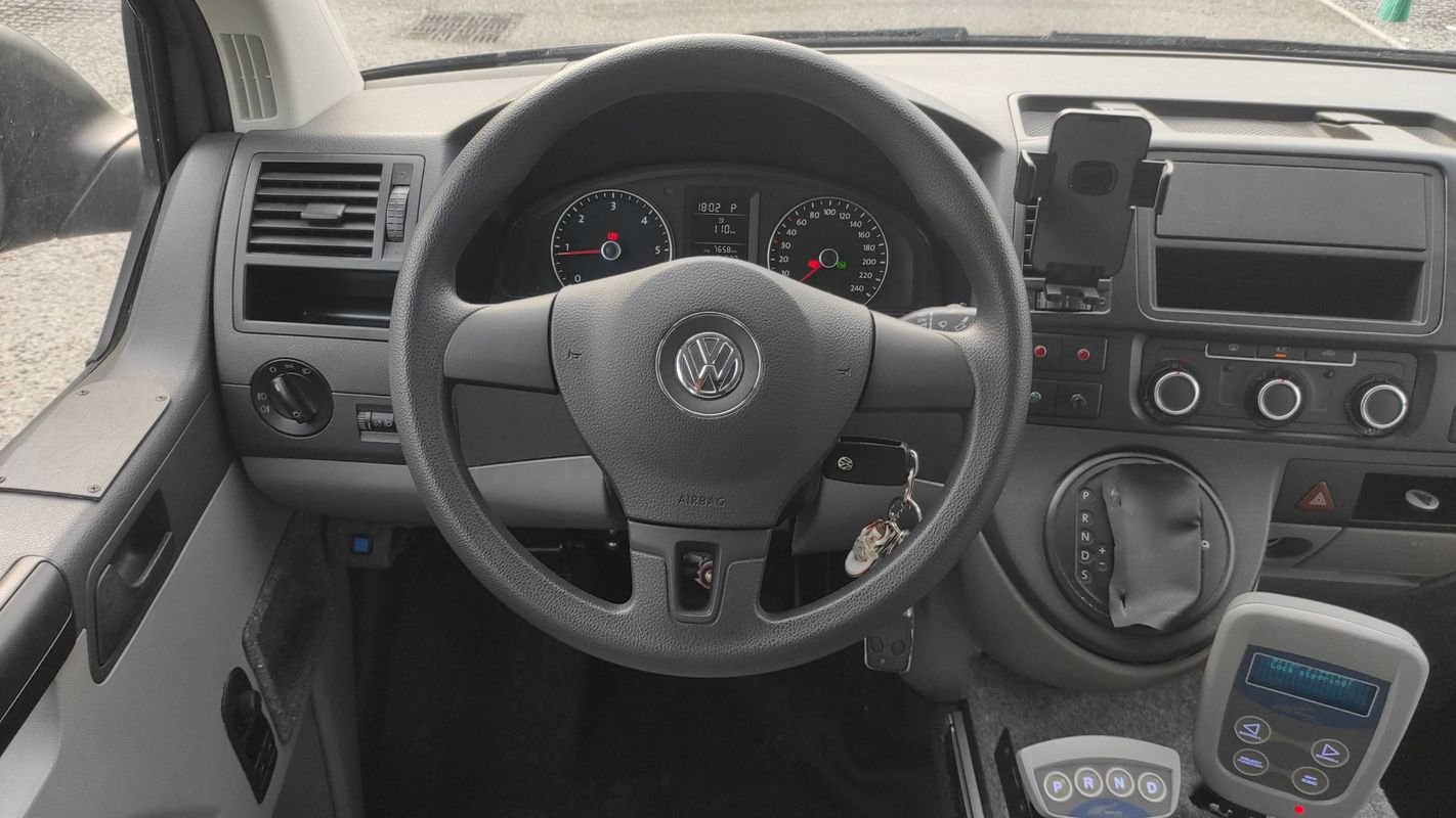 Volkswagen Transporter - Photo 22