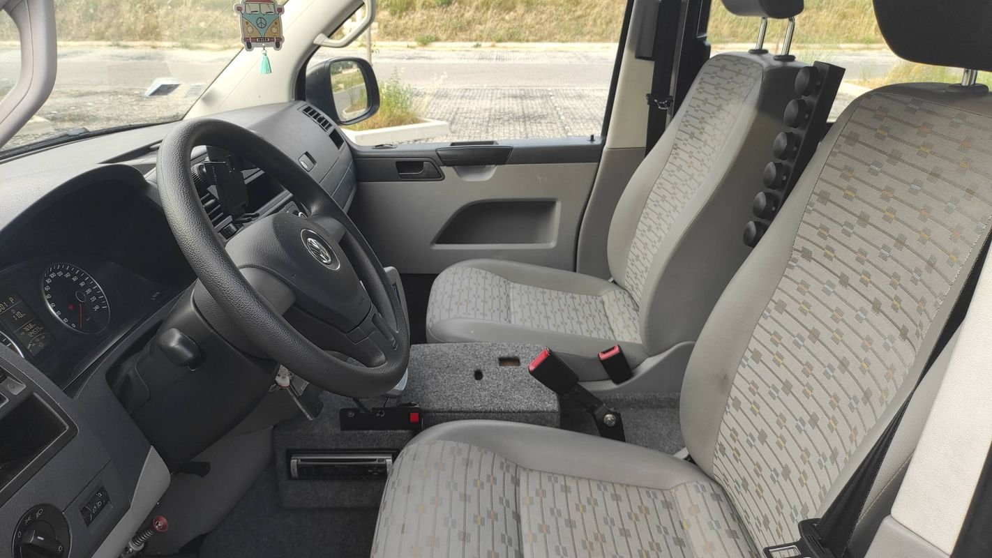 Volkswagen Transporter - Photo 26