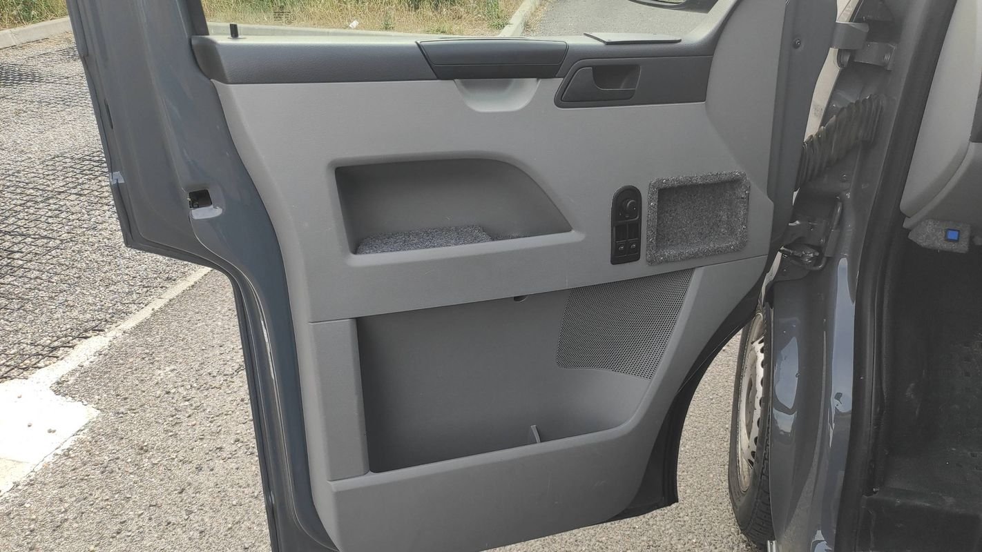 Volkswagen Transporter - Photo 7
