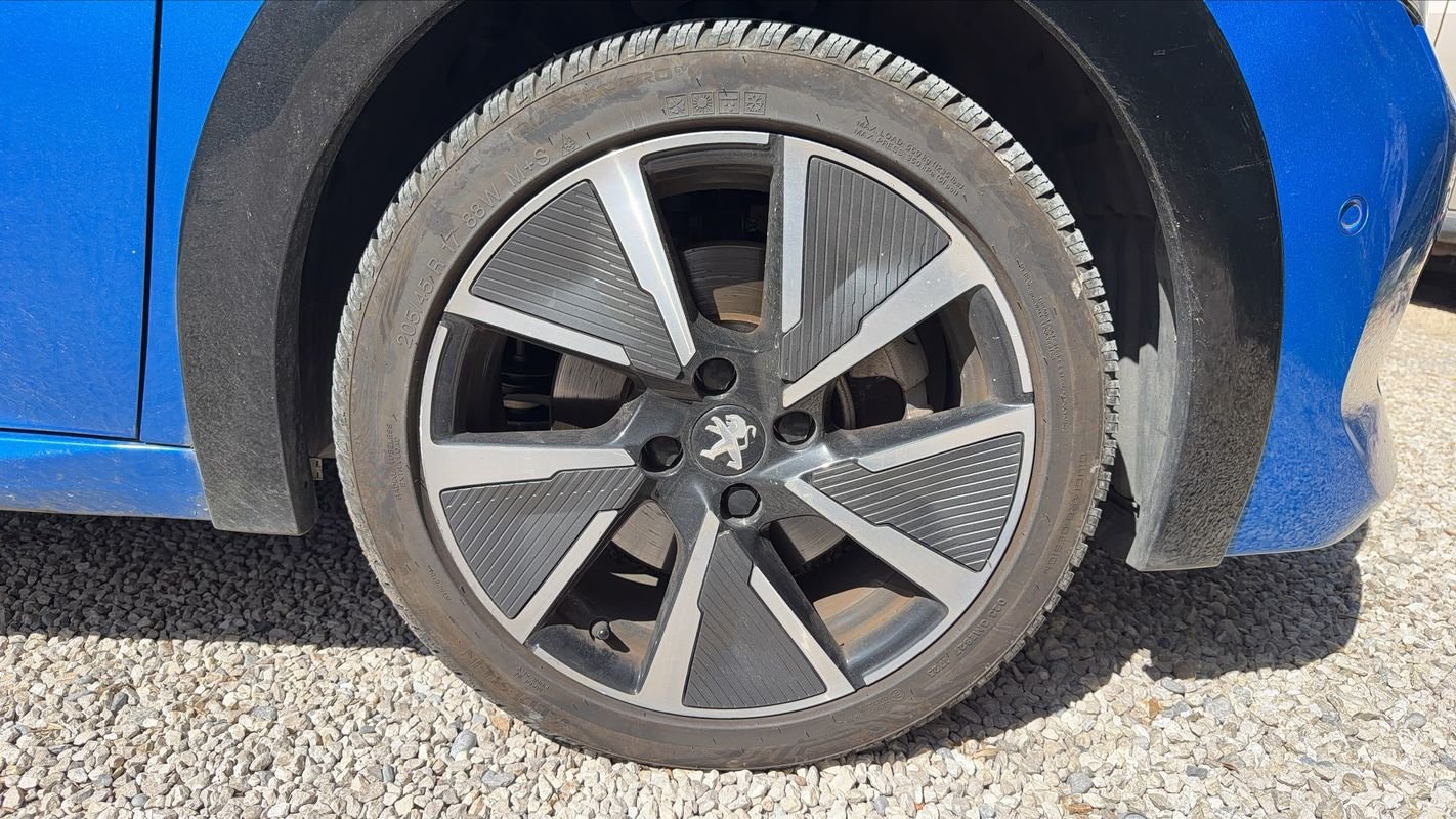Peugeot 208 - Photo 17