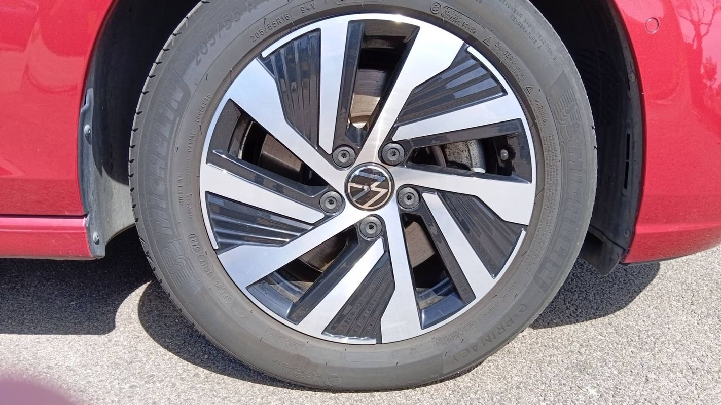 Volkswagen Golf - Photo 17
