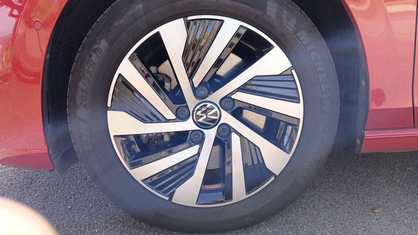 Volkswagen Golf - Photo 18
