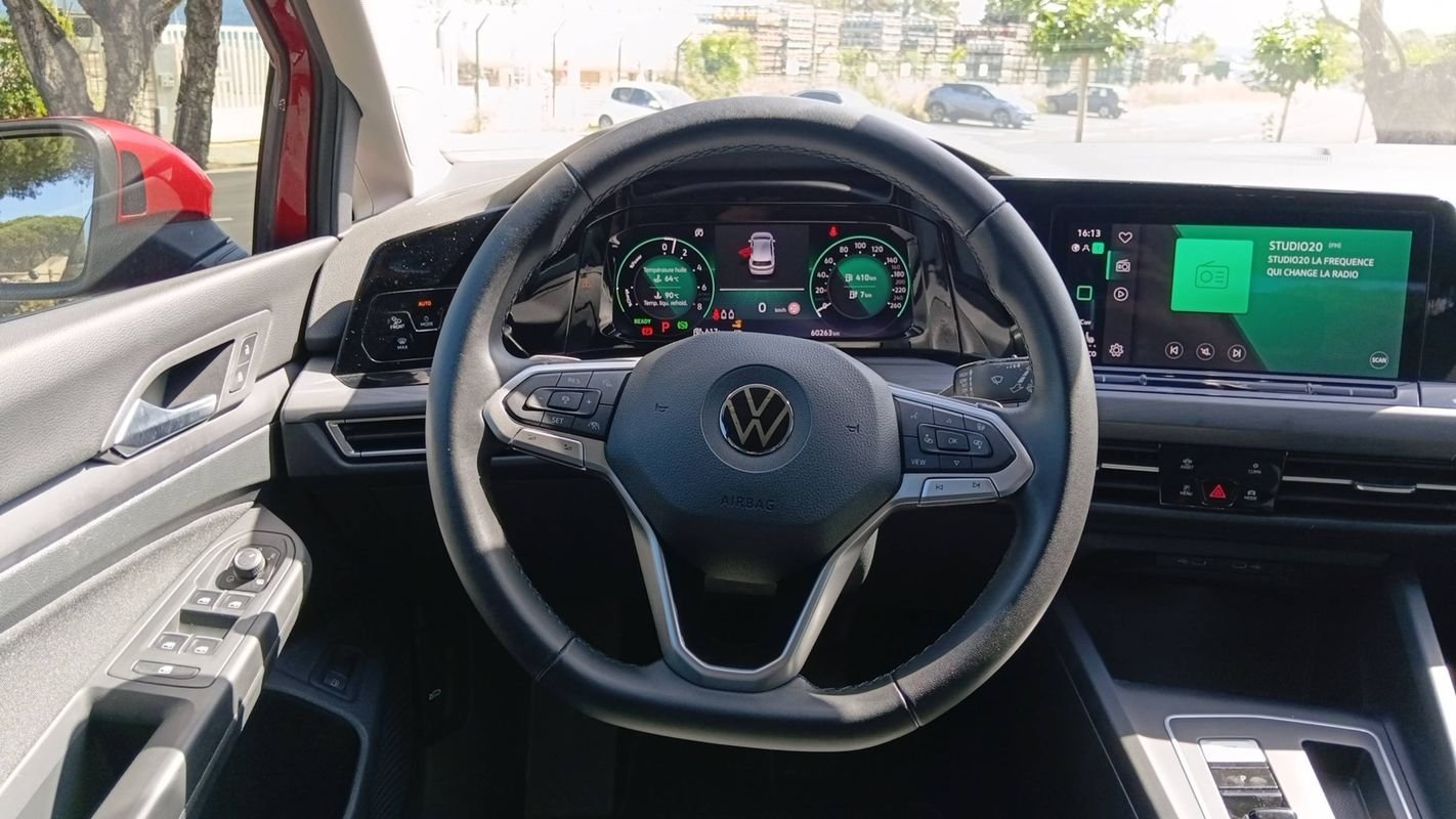 Volkswagen Golf - Photo 22