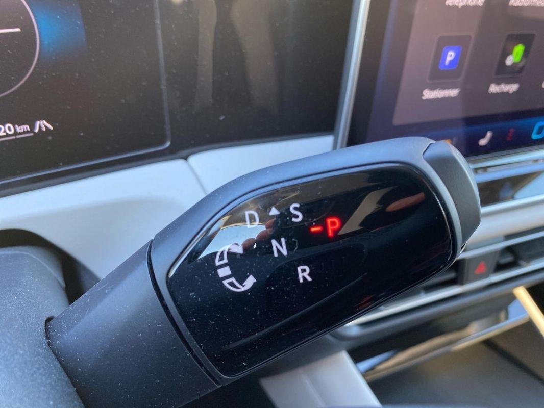 Volkswagen Tiguan - Photo 11